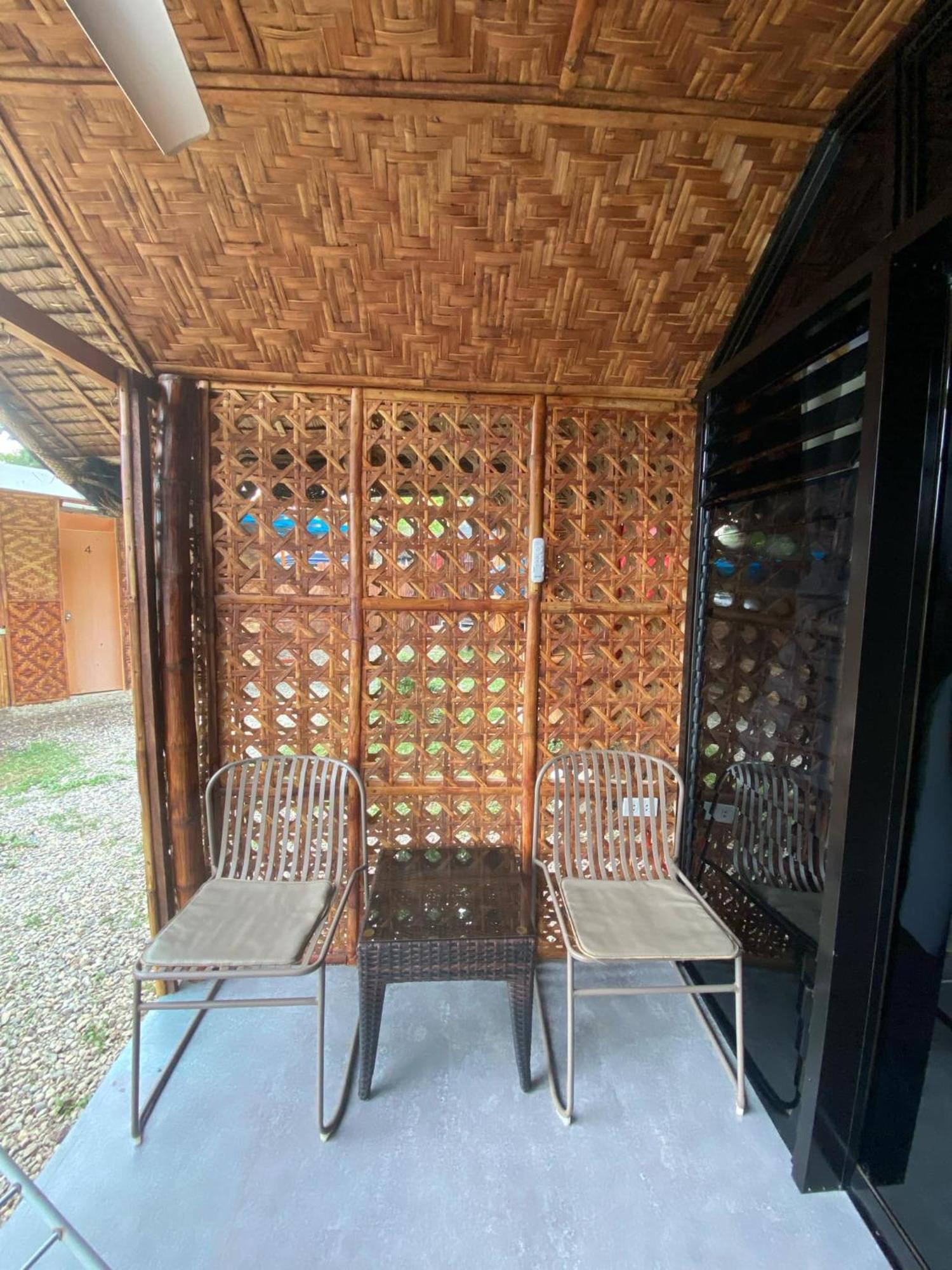 Jush Native And Glamping Hotel Dauis Exterior foto